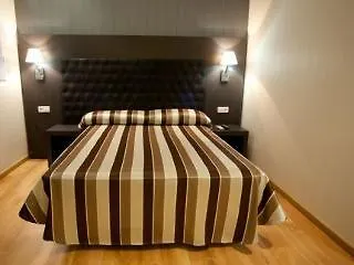 호스탈 Bcn 46 게스트하우스 2*